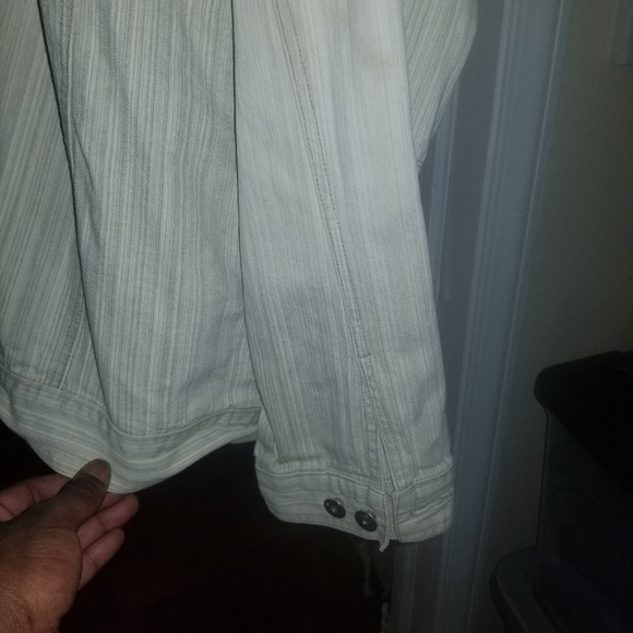 Denim jacket - Picture 6 of 6